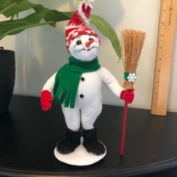 Annalee Snowman